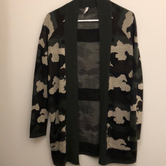 Army print cardigan Clearance